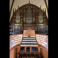 Berlin, Auenkirche, Orgel mit Spieltisch