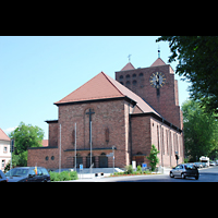 Aschaffenburg, Herz-Jesu-Kirche, Außenansicht vom Chor aus