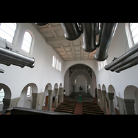 Kln (Cologne), St. Maternus, Spanische Trompeten und Blick zum Chor