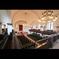 Berlin, Kirche zur Frohen Botschaft Karlshorst, Innenraum von der Orgelempore aus
