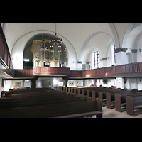 Berlin, Kirche zur Frohen Botschaft Karlshorst, Innenraum mit Orgel