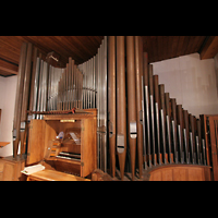 Berlin, Ernst-Moritz-Arndt-Kirche, Orgel mit Spieltisch