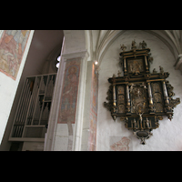 Braunschweig, Dom St. Blasii, Epitaph Dekan Valerius Möller im nördlichen Seitenschiff mit Blick zur Orgel