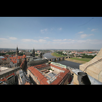 Dresden, Kathedrale (ehem. Hofkirche), Blick von der Kuppel der Frauenkirche zur Kathedrale (rechts) und Kreuzkirche (links)