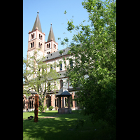 Wrzburg, Dom St. Kilian, Ansicht vom Innenhof des Kreuzgangs