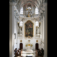 Wrzburg, Augustinerkirche, Chorraum mit Chororgel