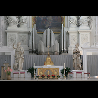 Mnchen (Munich), Theatinerkirche St. Kajetan, Orgel und Altar