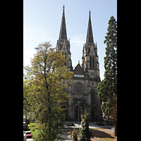 Stuttgart, St. Maria, Doppelturmfassade von der Paulinenstrae (Brcke) aus gesehen