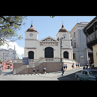Santiago de Cuba, Auditorio Nuestra Seora de los Dolores, Fassade vom Plaza de Dolores aus gesehen