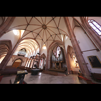 Bhl, Stadtpfarrkirche Mnster St. Peter und Paul, Blick vom Chorraum auf beide Orgeln