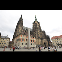 Praha (Prag), Katedrála sv. Víta (St. Veits-Dom), Seitenansicht mit barockem Hauptturm