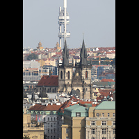 Praha (Prag), Matka Boží pred Týnem (Teyn-Kirche), Blick von der Prager Burg auf die Teyn-Kirche