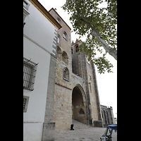 vora, Catedral da S, Ansicht vom Largo do Marqus de Marialva aus