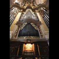 Freiberg, Dom St. Marien, Groe Silbermann-Orgel mit Spieltisch perspektivisch