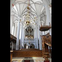 Görlitz, Frauenkirche, Blick vom Chorraum auf Orgel und Kanzel