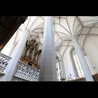 Görlitz, Frauenkirche, Orgelempore seitlich von unten gesehen