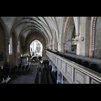 Grlitz, Dreifaltigkeitskirche, Blick von der Seitenempore im Hauptschiff zum Chor