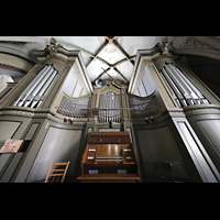 Grlitz, Dreifaltigkeitskirche, Orgel mit Spieltisch perspektivisch