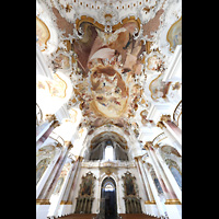 Zwiefalten, Münster Unserer Lieben Frau, Innenraum in Richtung Orgel mit Blick auf die Deckenfresken