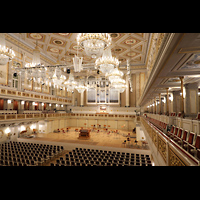 Berlin, Konzerthaus, Großer Saal, Seitlicher Blick in den Saal in Richtung Orgel