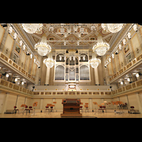 Berlin, Konzerthaus, Großer Saal, Orgel und Orchesterbühne