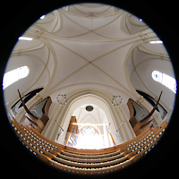 Berlin, St. Matthias, Blick vom Spieltisch auf die Orgel