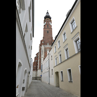 Straubing, Basilika St. Jakob, Ansicht mit Turm von Westen von In der Brg