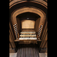 Berlin, Musikinstrumenten-Museum, Gray-Orgel - Spieltisch von oben