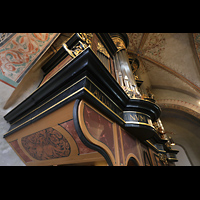 Schöningen am Elm, St. Vincenz, Bemaltes Orgelgehäuse von der Seite