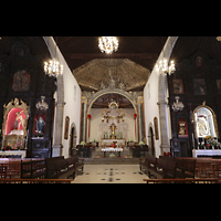 La Orotava (Teneriffa), San Juan Bautista, Haupt- und Seitenaltäre in der Vierung