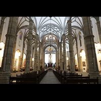 Las Palmas (Gran Canaria), Catedral de Santa Ana, Innenraum in Richtung Chor