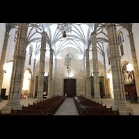Las Palmas (Gran Canaria), Catedral de Santa Ana, Innenraum in Richtung Rückwand, rechts die Orgel