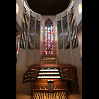 Freiburg, St. Martin, Spieltisch mit Orgel