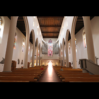 Freiburg, St. Martin, Innenraum in Richtung Orgel