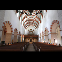 Jüterbog, Klosterkirche St. Marien, Innenraum in Richtung Orgel