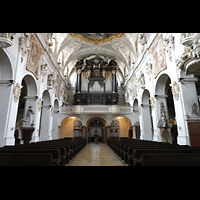 Regensburg, Basilika St. Emmeram, Innenraum in Richtung Orgel
