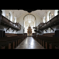Regensburg, Dreieinigkeitskirche, Innenraum in Richtung Chor