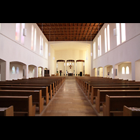 Detmold, Heilig-Kreuz-Kirche, Innenraum in Richtung Chor