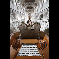 Waldsassen, Stiftsbasilika, Blick ber den Spieltisch in die Basilika (2010)