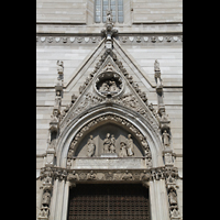 Napoli (Neapel), Cattedrale di S. Maria Assunta, Tympanon über dem Hauptportal