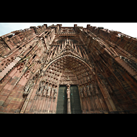 Strasbourg (Straburg), Cathdrale Notre-Dame, Hauptportal und Fassade perspektivisch