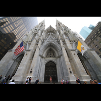 New York City, St. Patrick's Cathedral, Fassade
