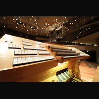 Berlin, Philharmonie, Generalspieltisch mit Blick zur Orgel (perspektivisch)