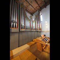 Kaufbeuren, Stadtpfarrkirche St. Martin, Spieltisch und Orgel seitlich