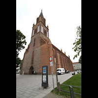 Neubrandenburg, Konzertkirche St. Marien, Konzertkirche von auen