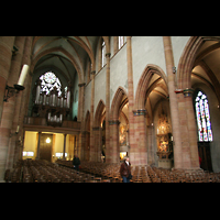 Colmar, glise Collgiale Saint-Martin, Innenraum / Hauptschiff in Richtung Orgel