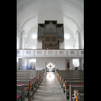 Passau, St. Gertraud, Innenraum in Richtung Orgel