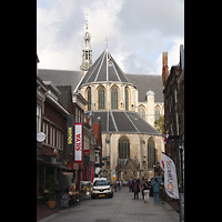 Ansicht von der Langestraat von Südosten Alkmaar, Sint Laurenskerk, Ansicht von der Langestraat von Südosten