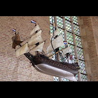 Kirchenschiff neben der Chororgel Alkmaar, Sint Laurenskerk, Kirchenschiff neben der Chororgel