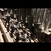 Pfeifen der Vox humana, Hautbois, Trompete 8' und Mixturen im Oberwerk Alkmaar, Sint Laurenskerk, Pfeifen der Vox humana, Hautbois, Trompete 8' und Mixturen im Oberwerk